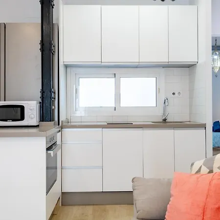 Charming 2 Bedroom Triana Bridge By Ocityzen Seville