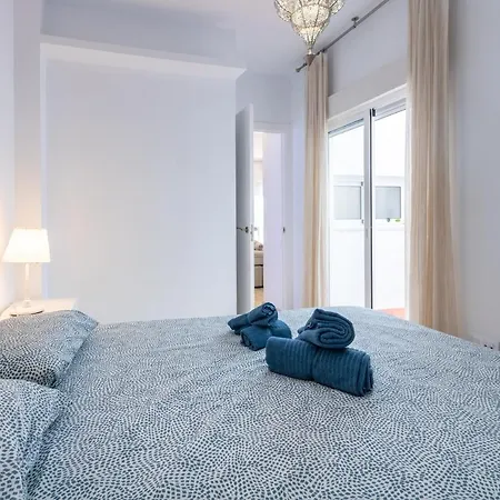 Charming 2 Bedroom Triana Bridge By Ocityzen Apartment *