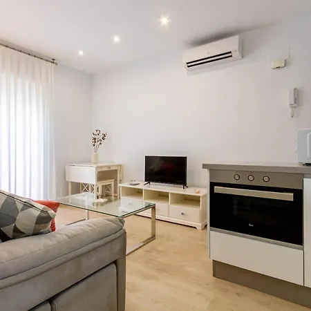 Charming 2 Bedroom Triana Bridge By Ocityzen Seville